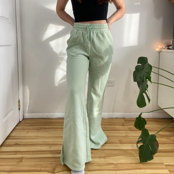 fleece lined sweatpants - Picture 2 of 3